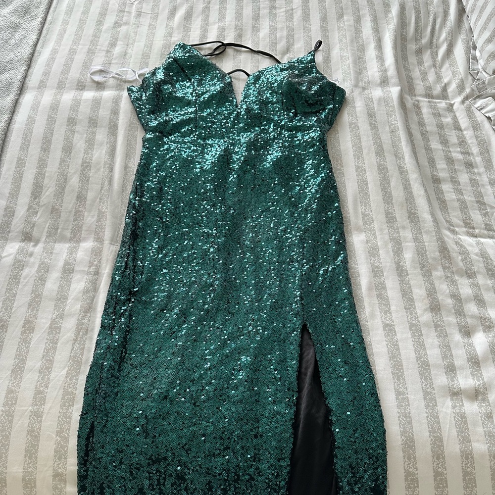 Lulus sequin midi dress